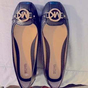 Michael Kors Fulton navy flats